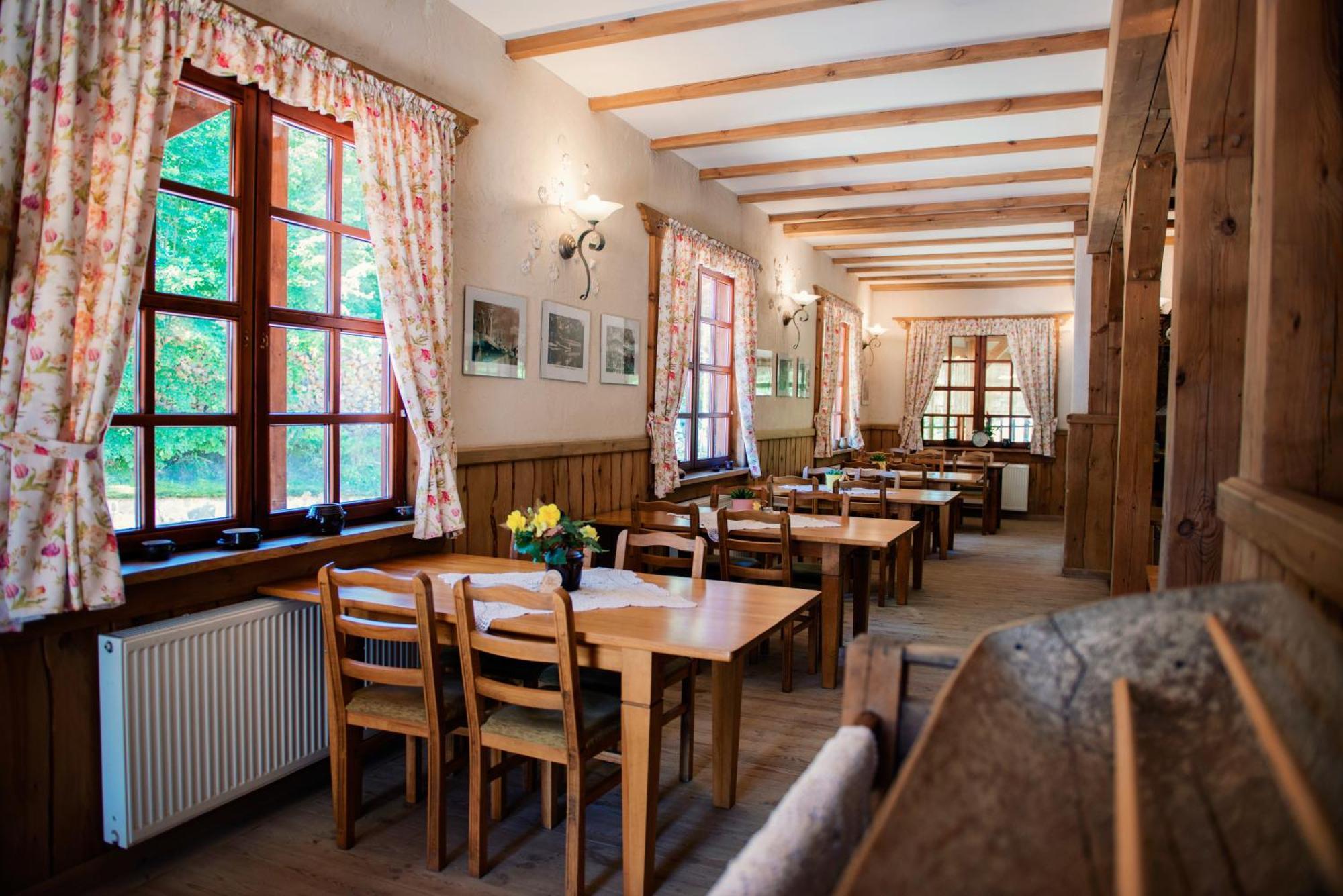 Bed and Breakfast Karczma Zacisze Крутынь Экстерьер фото
